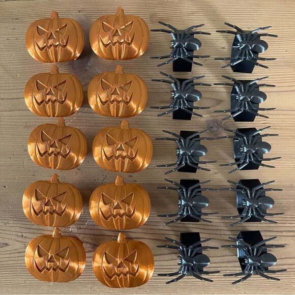 Halloween Napkin Rings (Set of 20)  10 Black Spiders 10 Copper Jack-o'-Lanterns - Picture 1 of 7